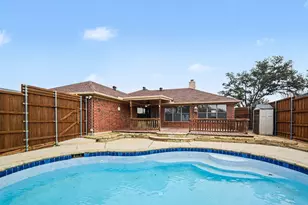 1622 Autumn Breeze Ln, Lewisville, TX 75077 - Photo 6