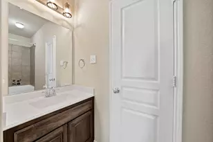 10329 Kingspoint Blvd, Fort Worth, TX 76140 - Photo 18