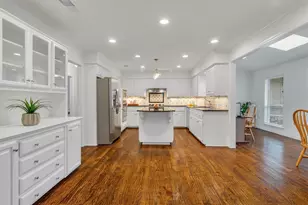 9009 Windy Crest Dr, Dallas, TX 75243 - Photo 16