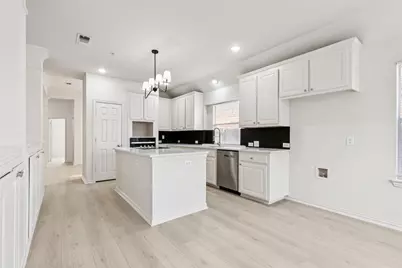 6405 Greenbriar Lane, Fort Worth, TX 76132 - Photo 10