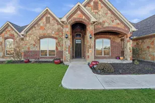 25275 Williams Dr, Justin, TX 76247 - Photo 2