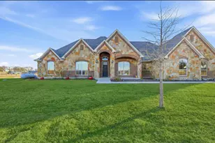 25275 Williams Dr, Justin, TX 76247 - Photo 1