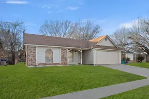 7509 Echo Hill Dr, Watauga, TX 76148 - Photo 2