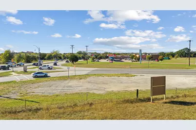 2101 Fort Worth Highway, Weatherford, TX 76086 - Photo 14