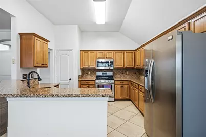 313 Cave River Drive, Murphy, TX 75094 - Photo 6