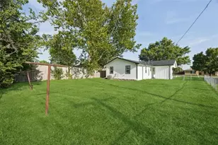 300 E Hazelwood St, Princeton, TX 75407 - Photo 14