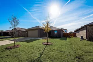 1427 Warringwood Dr, Greenville, TX 75402 - Photo 2