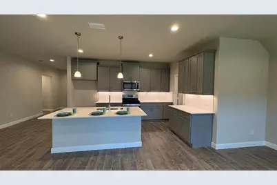 4125 Cornerstone Circle, Granbury, TX 76048 - Photo 4