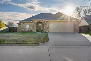1202 Rock Creek Dr, Sulphur Springs, TX 75482 - Photo 1