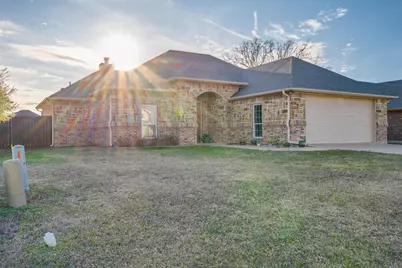 1202 Rock Creek Drive, Sulphur Springs, TX 75482 - Photo 2