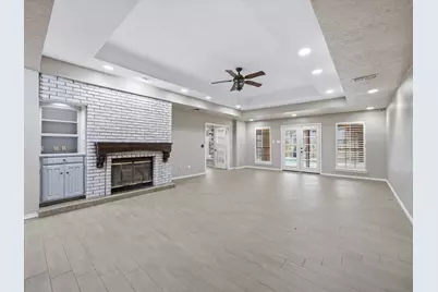 6606 Canalview Drive, Arlington, TX 76016 - Photo 4
