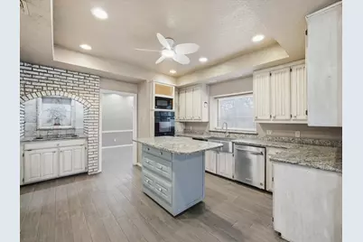 6606 Canalview Drive, Arlington, TX 76016 - Photo 10