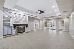 6606 Canalview Dr, Arlington, TX 76016 - Photo 8