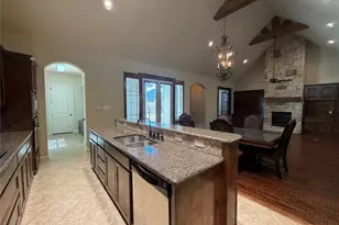 5804 Mira Lago Ln, Arlington, TX 76017 - Photo 8