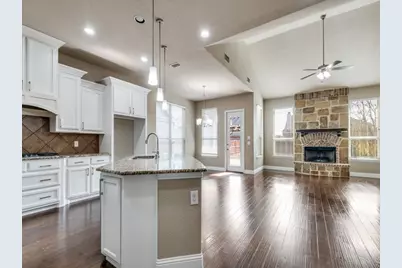 4514 Periwinkle Drive, Mansfield, TX 76063 - Photo 8