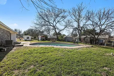 125 Roundtree Drive, Crowley, TX 76036 - Photo 24