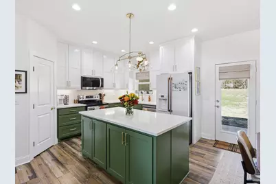 134 Hedges Circle, Weatherford, TX 76085 - Photo 10