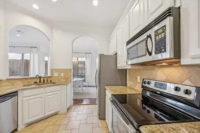 2210 Apollonia Lane, Dallas, TX 75204 - Photo 10