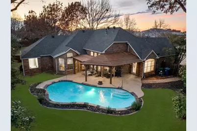 2905 Broadmoor Lane, Flower Mound, TX 75022 - Photo 2