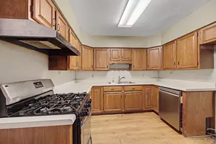 1921 Meadow Ln, Arlington, TX 76010 - Photo 14