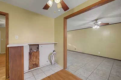 1921 Meadow Lane, Arlington, TX 76010 - Photo 16