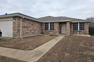 1428 Erin Dr, Burleson, TX 76028 - Photo 1