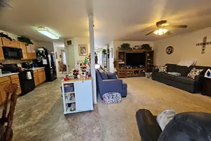 1428 Erin Dr, Burleson, TX 76028 - Photo 4