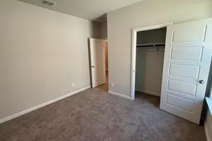 1960 Preakness Dr, Granbury, TX 76049 - Photo 16