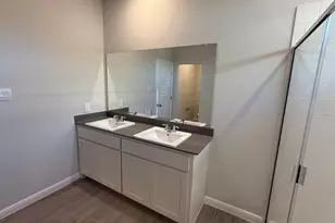 1960 Preakness Dr, Granbury, TX 76049 - Photo 8