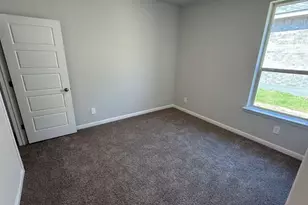 1960 Preakness Dr, Granbury, TX 76049 - Photo 12