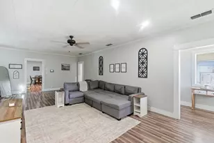 1317 4th St, Graham, TX 76450 - Photo 4