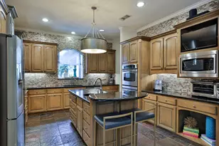 7108 Sanctuary Heights Ct, Fort Worth, TX 76132 - Photo 10