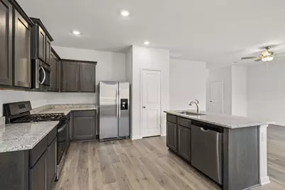 310 Revolution Drive, Venus, TX 76084 - Photo 2