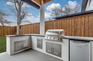 3733 Manana Dr, Dallas, TX 75220 - Photo 34