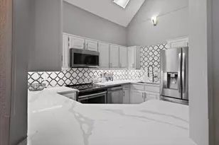 2934 N Bend Dr, Dallas, TX 75229 - Photo 12