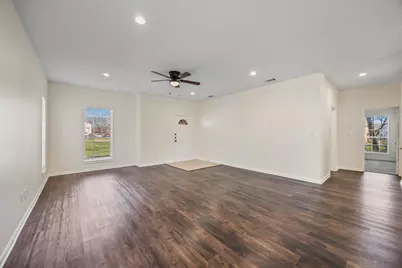 11504 Seagoville Road, Balch Springs, TX 75180 - Photo 6