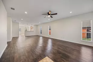 11504 Seagoville Rd, Balch Springs, TX 75180 - Photo 4