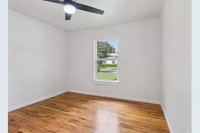 10649 Sylvia Drive, Dallas, TX 75228 - Photo 18