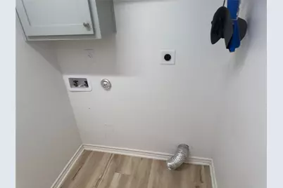 201 E 6th Street, McGregor, TX 76657 - Photo 6