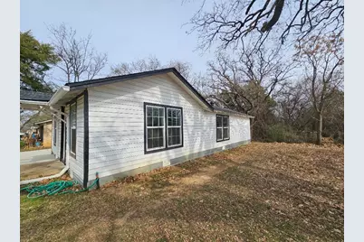 207 Pine Street, Keene, TX 76059 - Photo 12