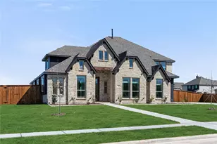 546 Hearthstone Blvd, Red Oak, TX 75154 - Photo 2