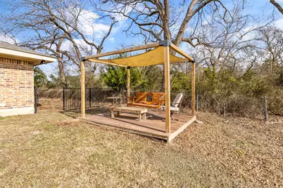 2002 W Bear Creek Road, Cedar Hill, TX 75104 - Photo 30