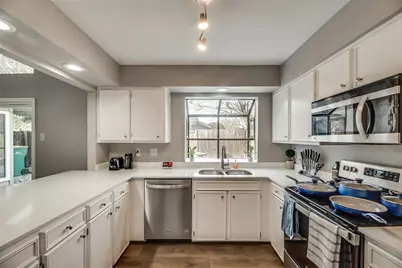 533 Harvest Hill Street, Lewisville, TX 75067 - Photo 8