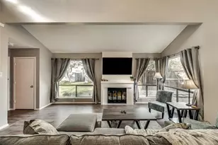 533 Harvest Hill St, Lewisville, TX 75067 - Photo 4