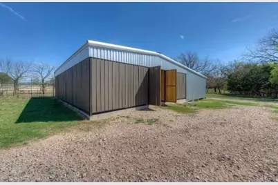 6101 Cr 208, Lampasas, TX 76550 - Photo 18