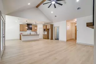 725 Haynie Dr, Runaway Bay, TX 76426 - Photo 12