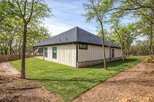 725 Haynie Dr, Runaway Bay, TX 76426 - Photo 40