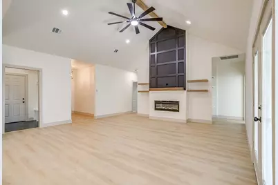 725 Haynie Drive, Runaway Bay, TX 76426 - Photo 10