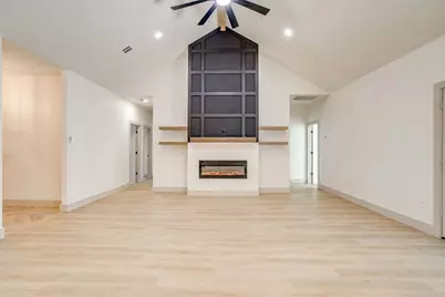 725 Haynie Drive, Runaway Bay, TX 76426 - Photo 14