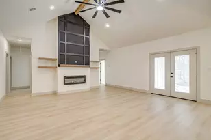 725 Haynie Dr, Runaway Bay, TX 76426 - Photo 16